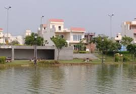 1A Park View Lake Facing Gaur Yamuna City Plot, Yamuna Expressway